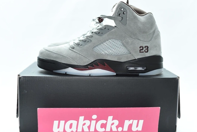 5 576 Maniére “Light Ma A FD1330-006 Lightweight Jordan x Bone” Air 0714